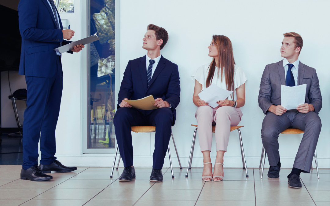 5 Perks to Help Recruit and Retain Agents in Your Insurance Agency